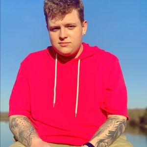 Meet your Posher, Adam